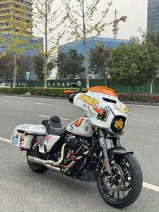 二手哈雷戴维森大道滑翔 Street Glide