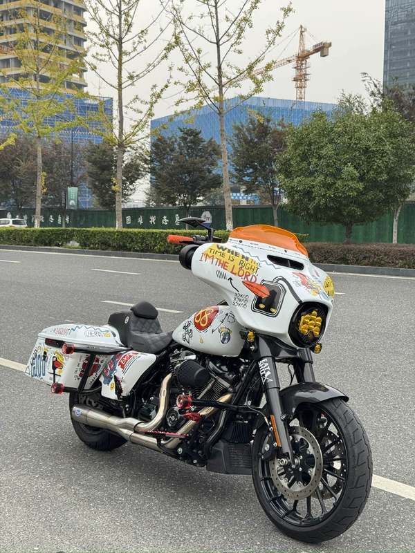 二手哈雷戴维森大道滑翔 Street Glide