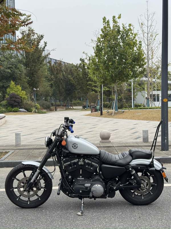 二手哈雷戴维森Iron883 硬汉