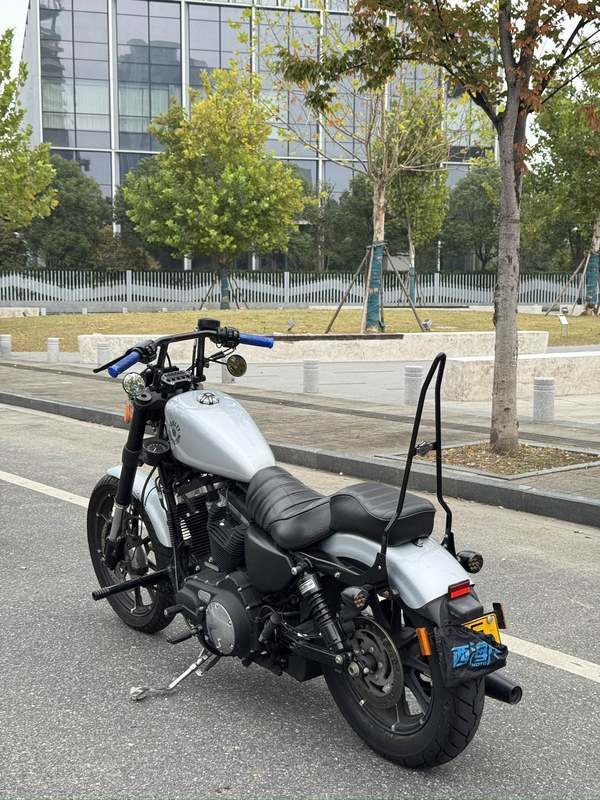 二手哈雷戴维森Iron883 硬汉