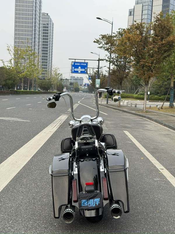 二手哈雷戴维森路王定制版 Road King Special