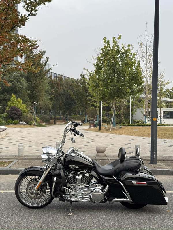 二手哈雷戴维森路王定制版 Road King Special