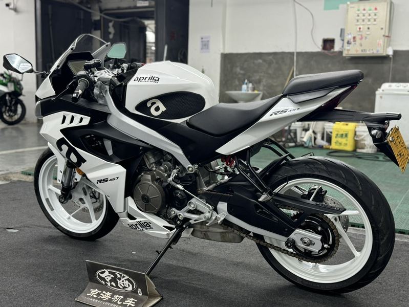 二手阿普利亚RS 457