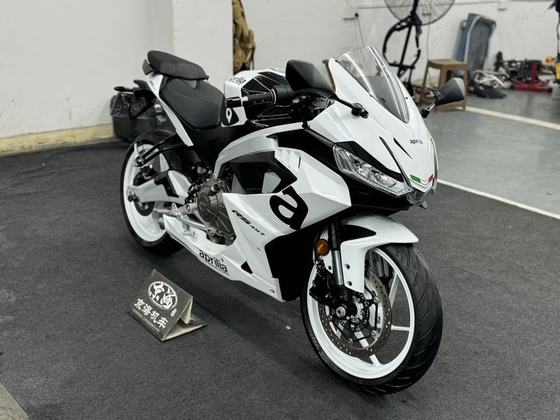 二手阿普利亚RS 457