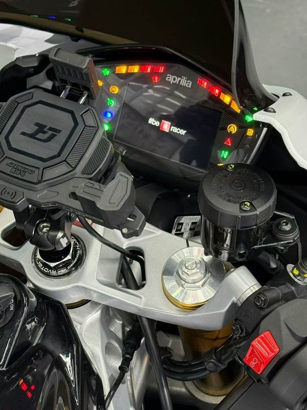 二手阿普利亚RS 660 