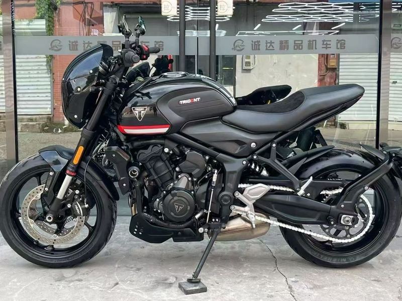 二手凯旋Trident 660