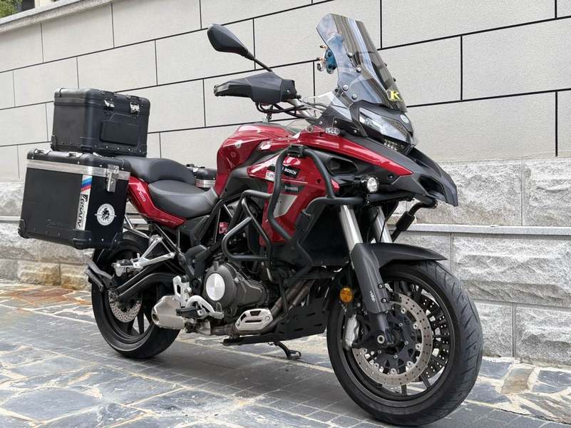 二手贝纳利金鹏 TRK502