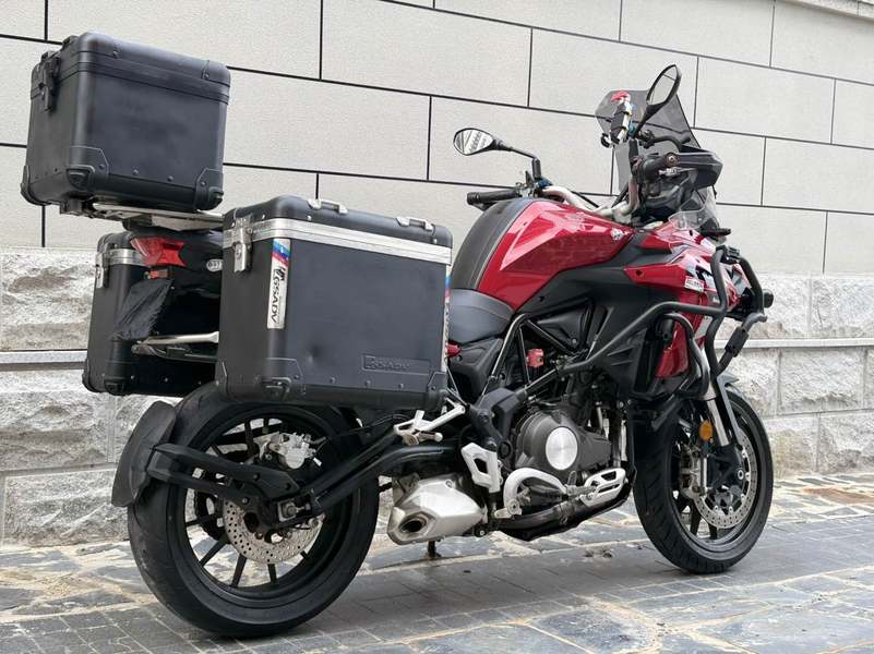 二手贝纳利金鹏 TRK502