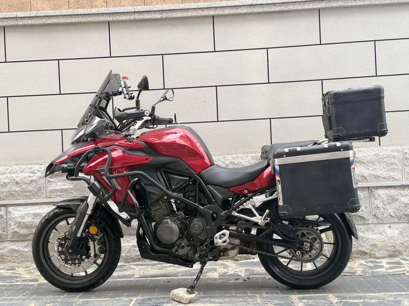 二手贝纳利金鹏 TRK502