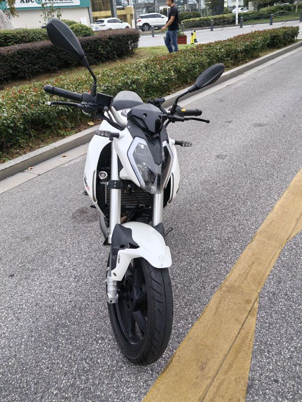 二手贝纳利小迅龙 BN150S