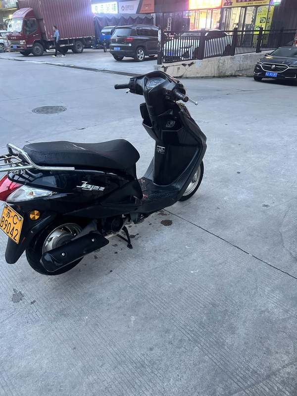 二手五羊本田SCR 喜鲨125