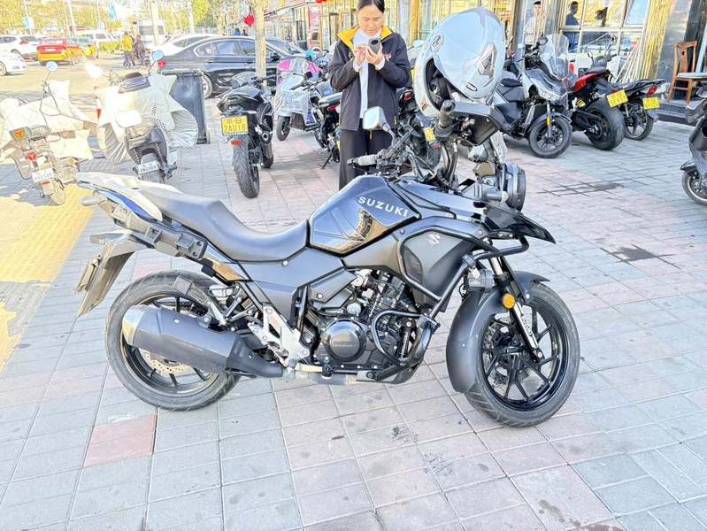 二手豪爵铃木DL250