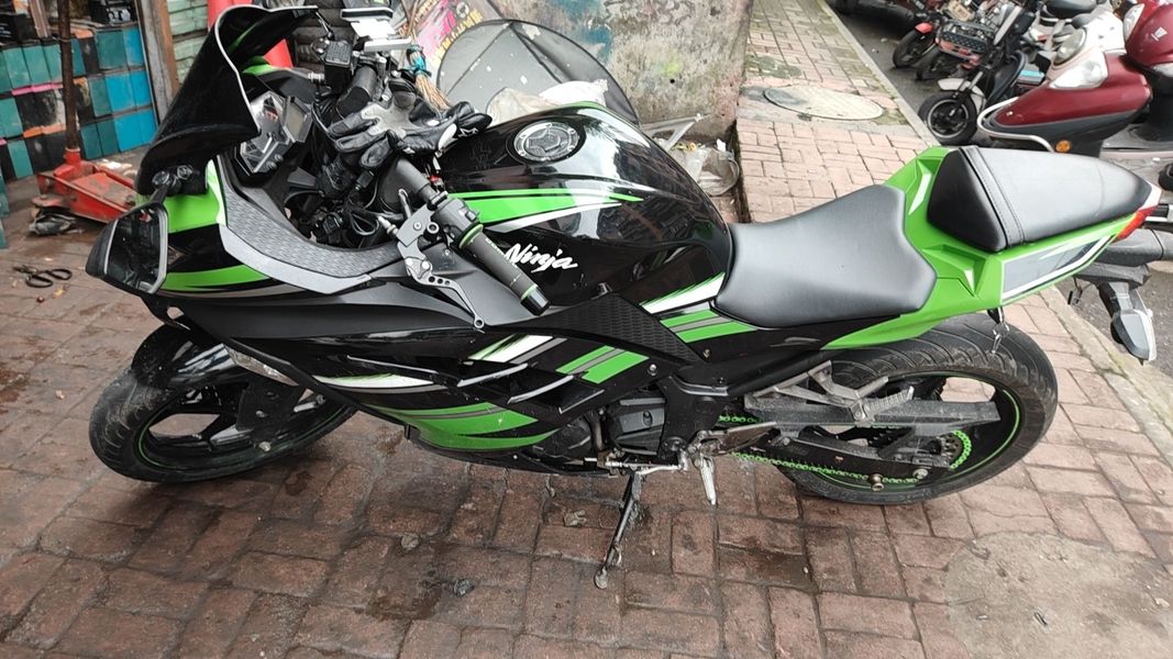 二手川崎Ninja 250