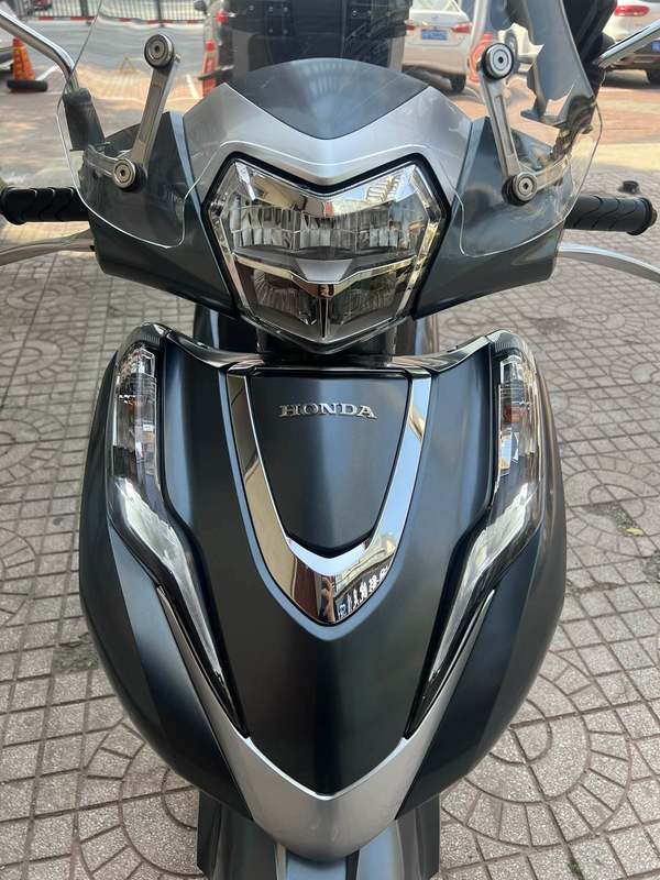 二手五羊本田Lead125