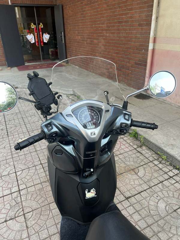 二手五羊本田Lead125