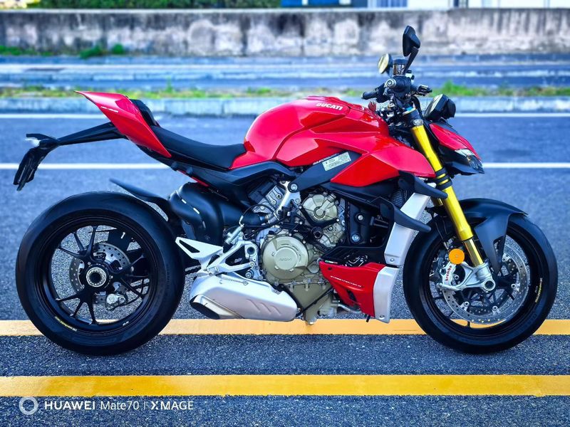 二手杜卡迪Street Fighter V4