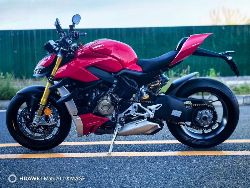 二手杜卡迪Street Fighter V4