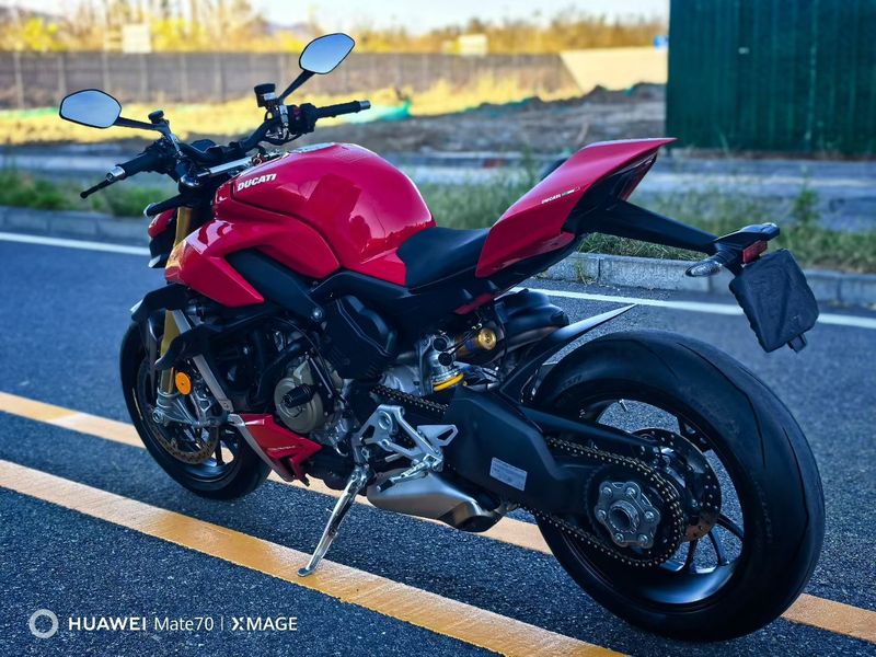 二手杜卡迪Street Fighter V4