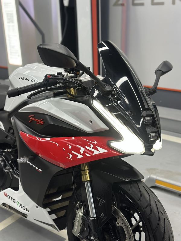 二手贝纳利龙卷风 Tornado 552R