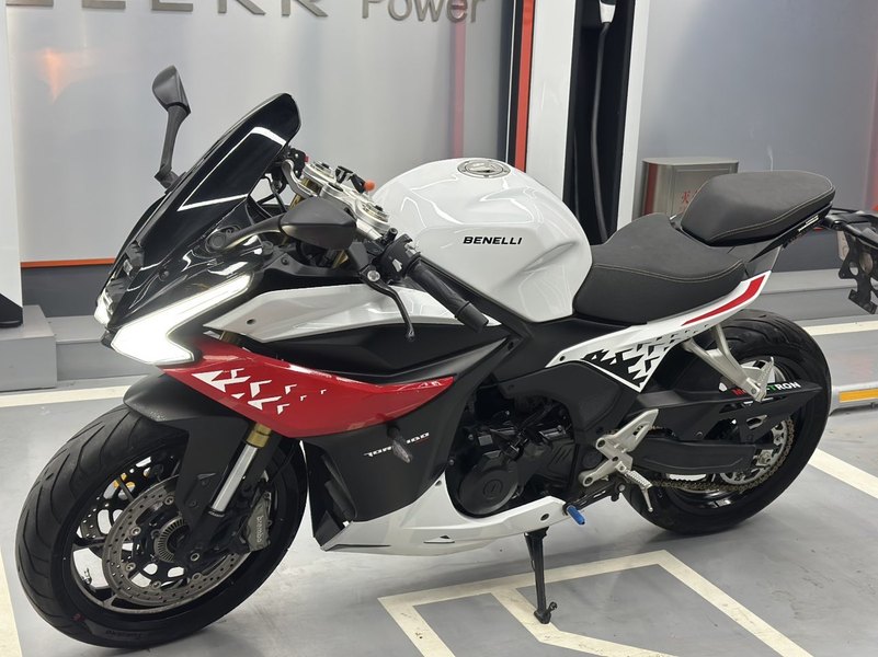 二手贝纳利龙卷风 Tornado 552R