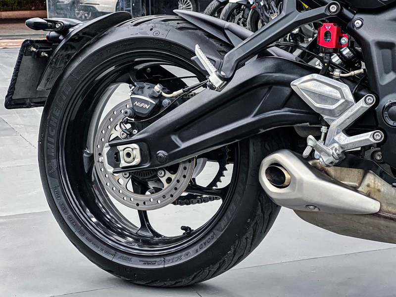 二手凯旋Trident 660