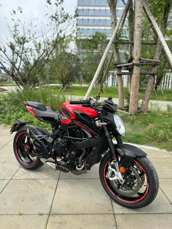 二手奥古斯塔Brutale 800