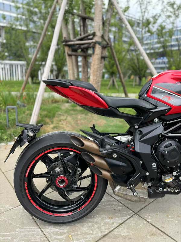 二手奥古斯塔Brutale 800