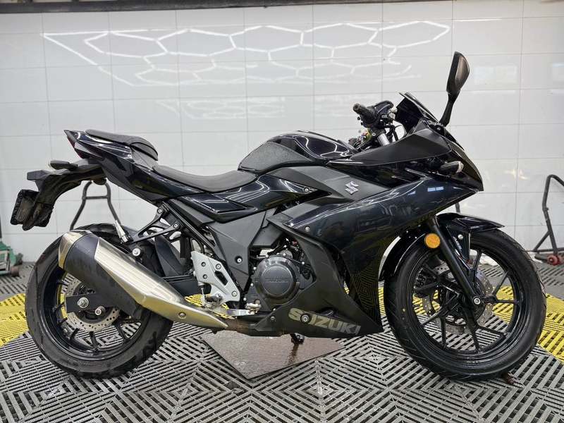 二手豪爵铃木GSX250R