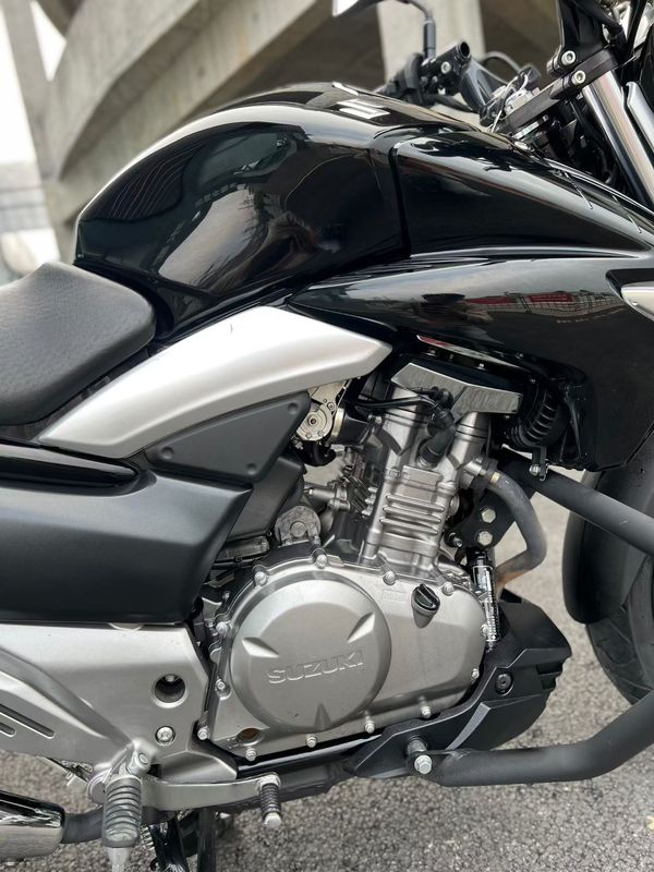 二手豪爵铃木骊驰 GW250