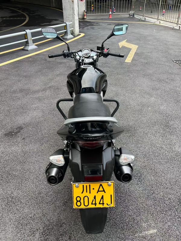 二手豪爵铃木骊驰 GW250