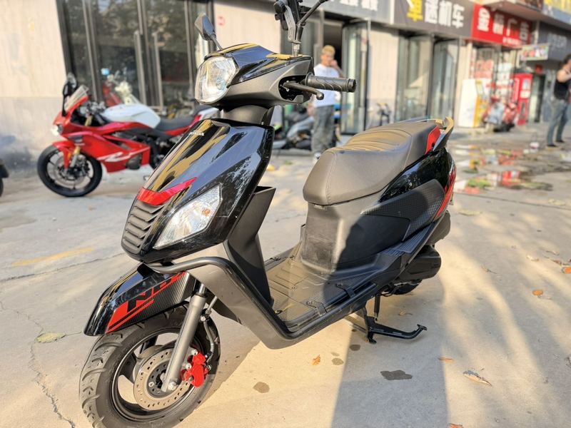 二手五羊本田NB-X