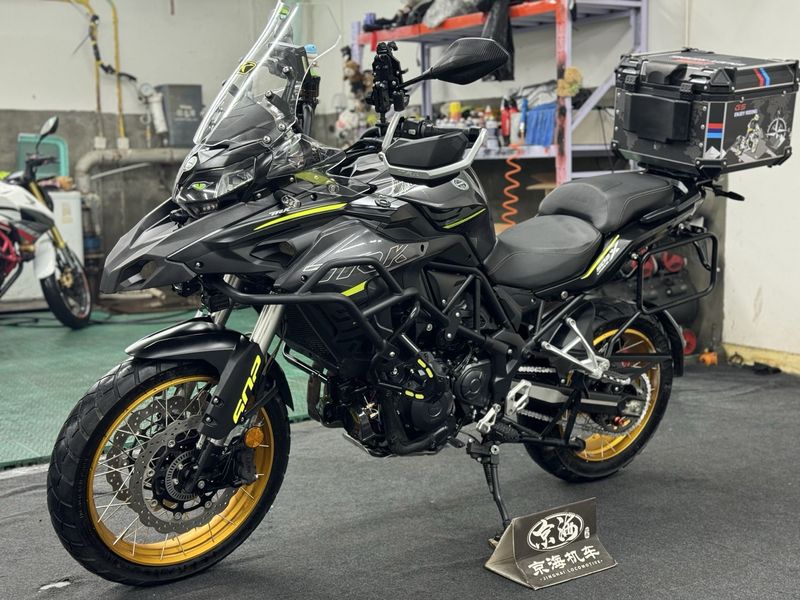 二手贝纳利金鹏 TRK502