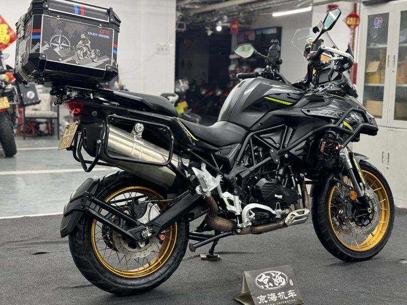 二手贝纳利金鹏 TRK502