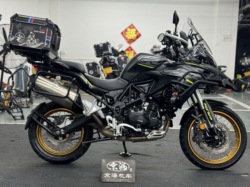 二手贝纳利金鹏 TRK502