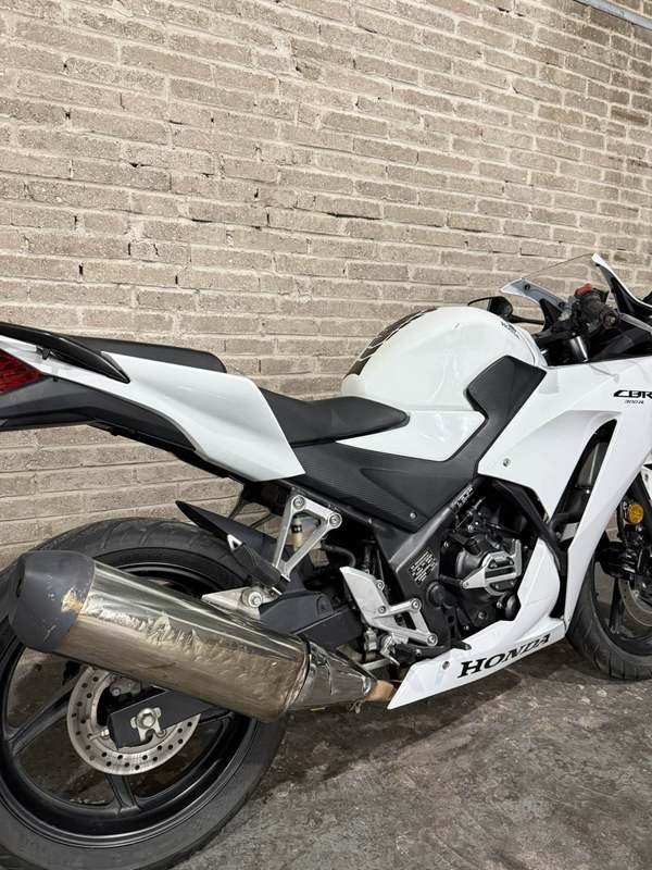 二手新大洲本田CBR300R