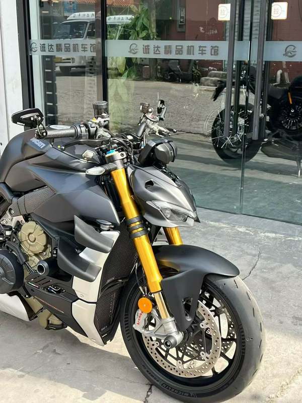 二手杜卡迪Street Fighter V4