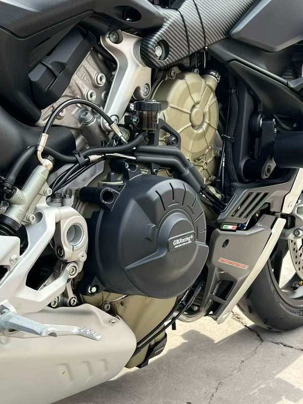 二手杜卡迪Street Fighter V4