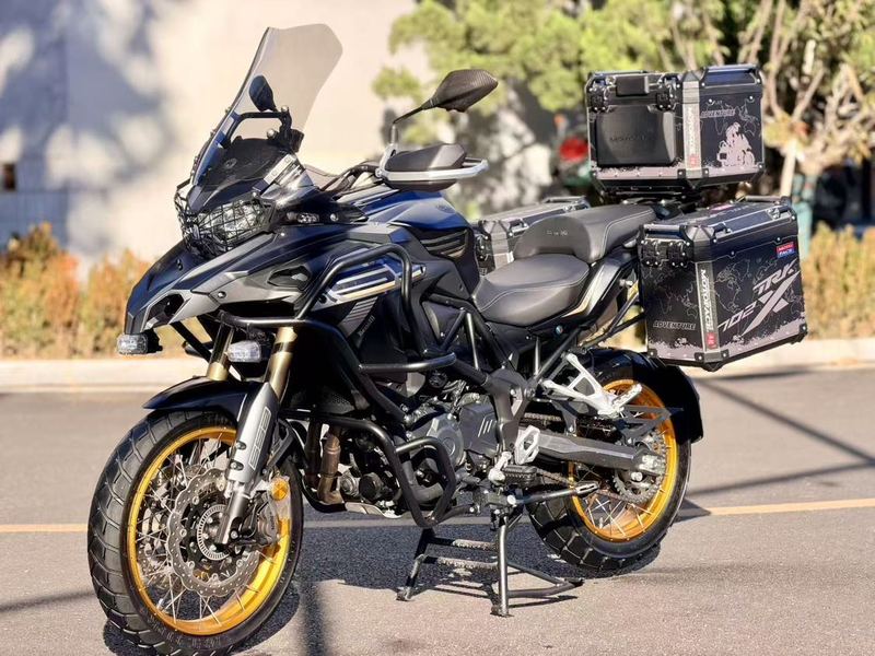 二手贝纳利TRK552