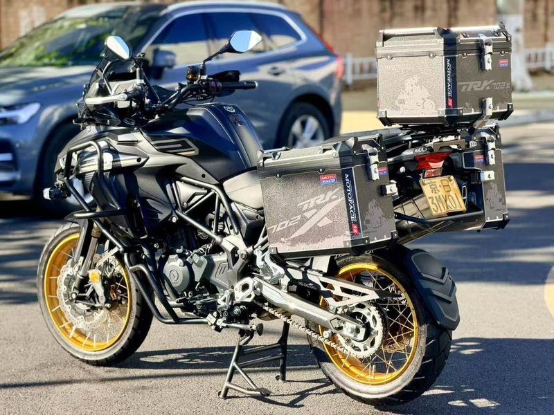 二手贝纳利TRK552