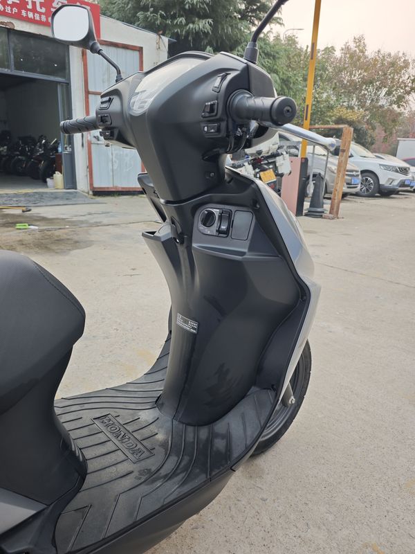 二手新大洲本田NS110R