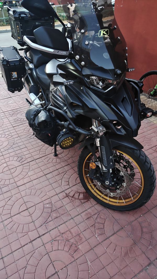 二手贝纳利TRK552