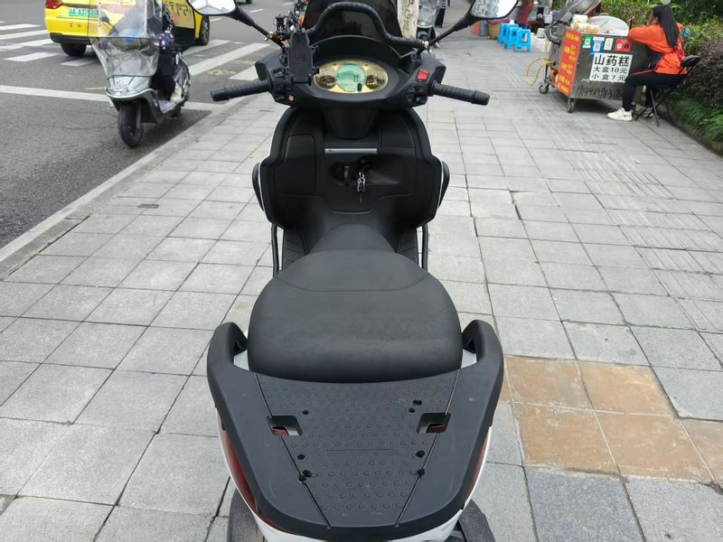 二手宗申比亚乔X7