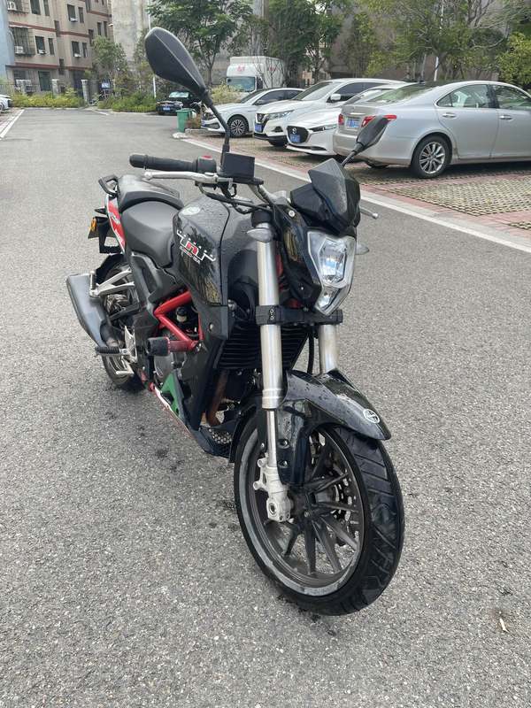 二手贝纳利小黄龙 TNT25