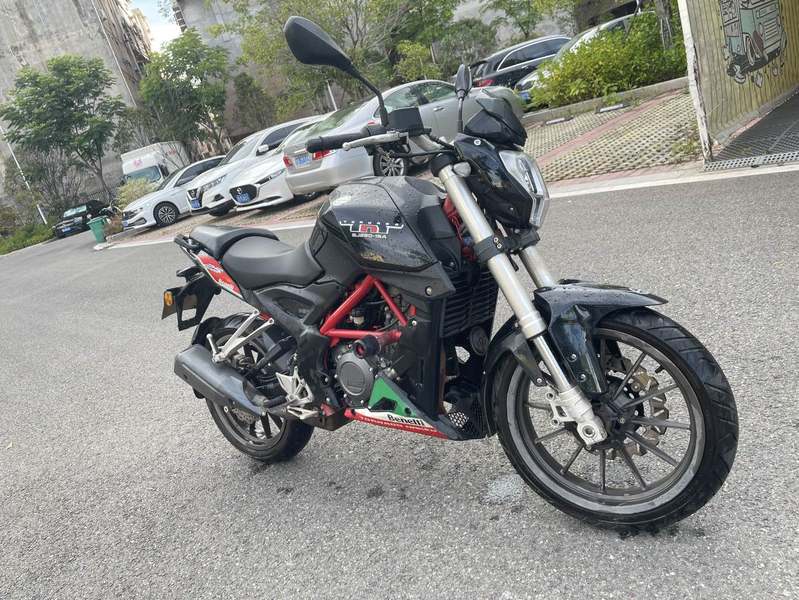 二手贝纳利小黄龙 TNT25