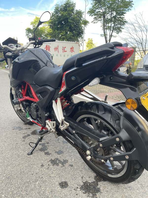 二手贝纳利小黄龙 TNT25