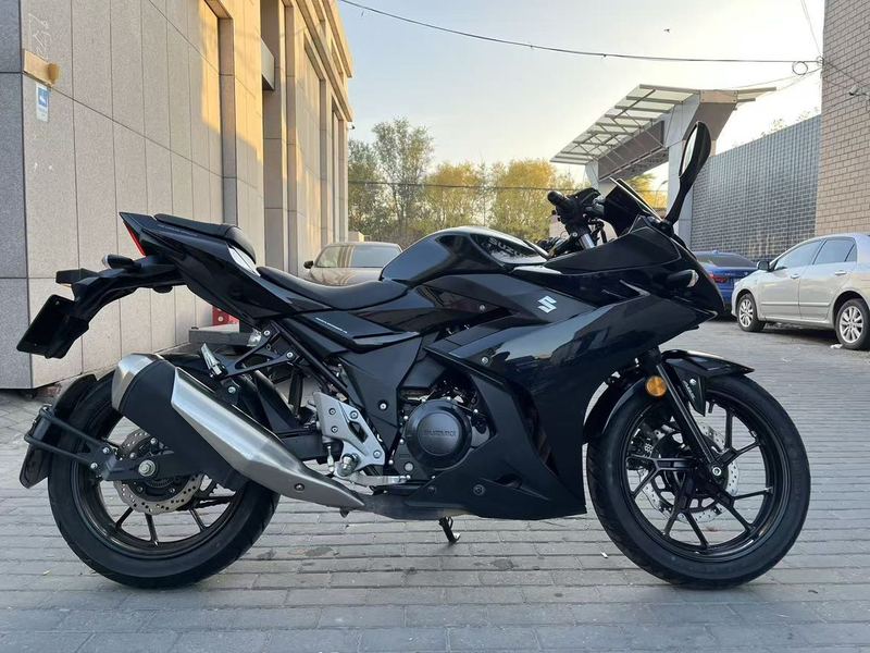 二手豪爵铃木GSX250R