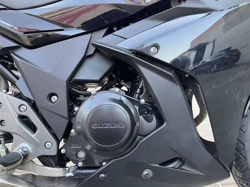 二手豪爵铃木GSX250R