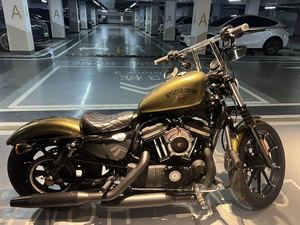 二手哈雷戴维森Iron883 硬汉