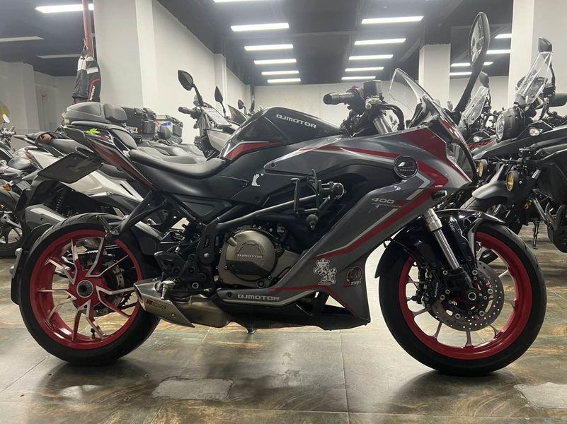 二手QJMOTOR赛400