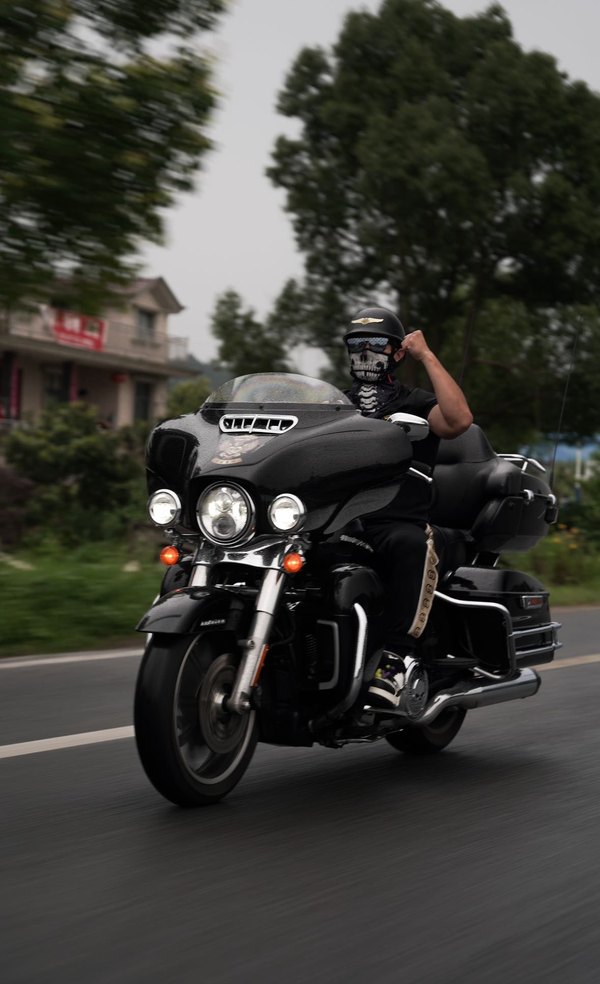 二手哈雷戴维森旗舰滑翔  Limited